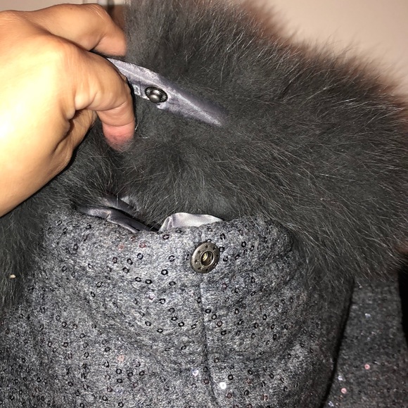 RARE Alice + Olivia wool fox fur sequin vest - Picture 4 of 8